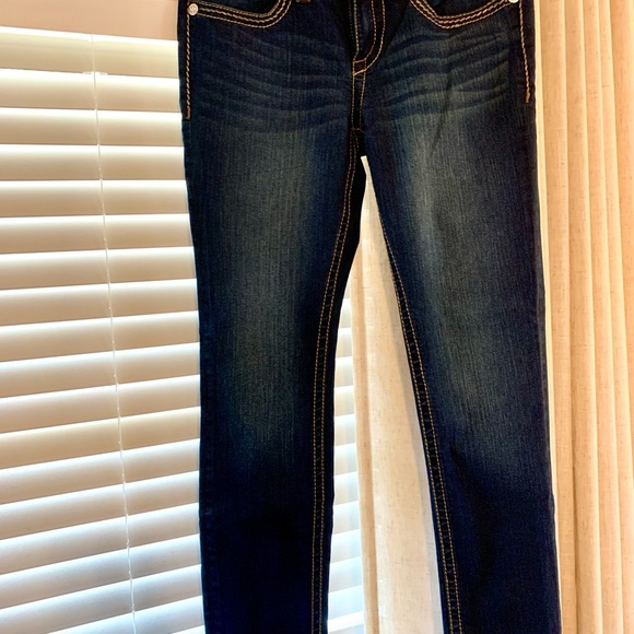 Seven7 Women's Blue Jeans - Picture 4 of 5